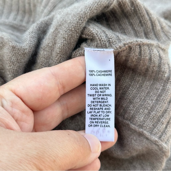 Saks Fifth Avenue Cashmere Tan Sweater, Kangaroo Pocket, Large, See Description - Picture 6 of 8